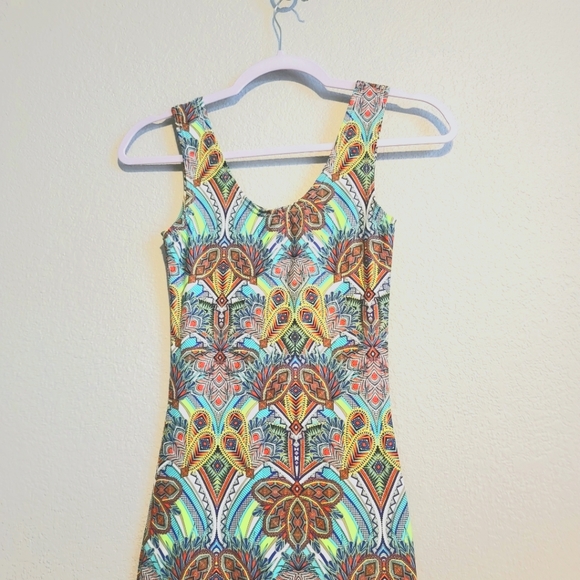 Dress - Picture 4 of 4